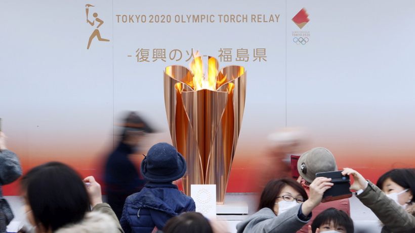 Alto cargo del partido gobernante de Japón dijo que aplazar los Juegos Olímpicos es "una opción"