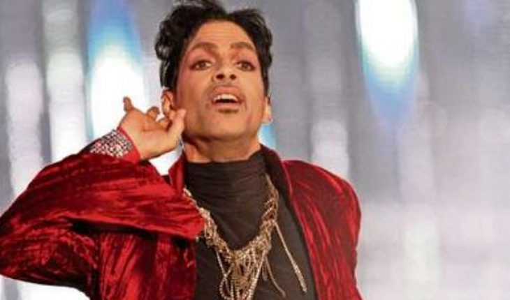 Anuncian publicación de disco inédito de Prince para julio