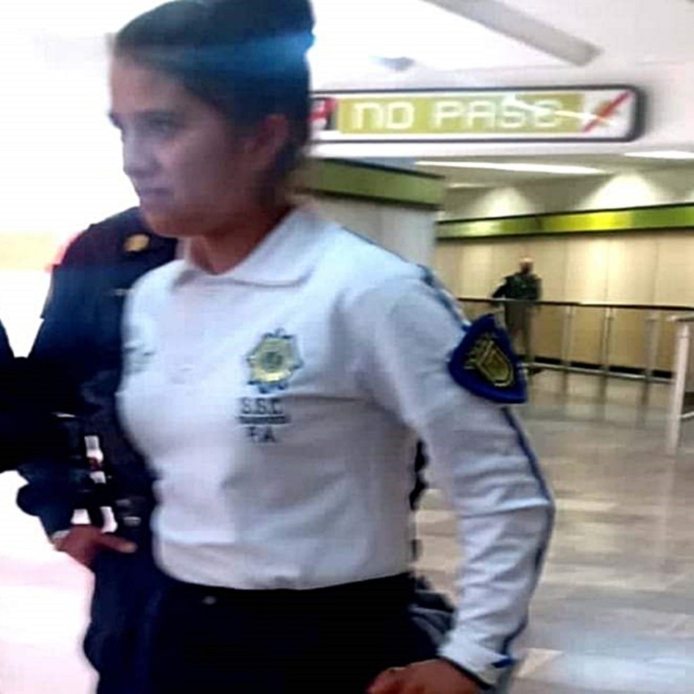 Asaltan a mujer policía en metro CDMX