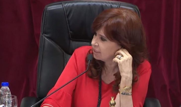 CFK enojada con senadores de JxC: “Se portan como barrabravas”