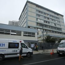 Dos personas fueron detenidas luego de realizar destrozos en la Urgencia del Hospital Carlos van Buren de Valparaíso