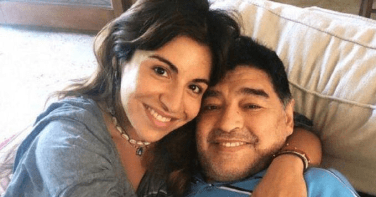 El conmovedor posteo de Giannina Maradona: "Baja un ratito y abrazame"