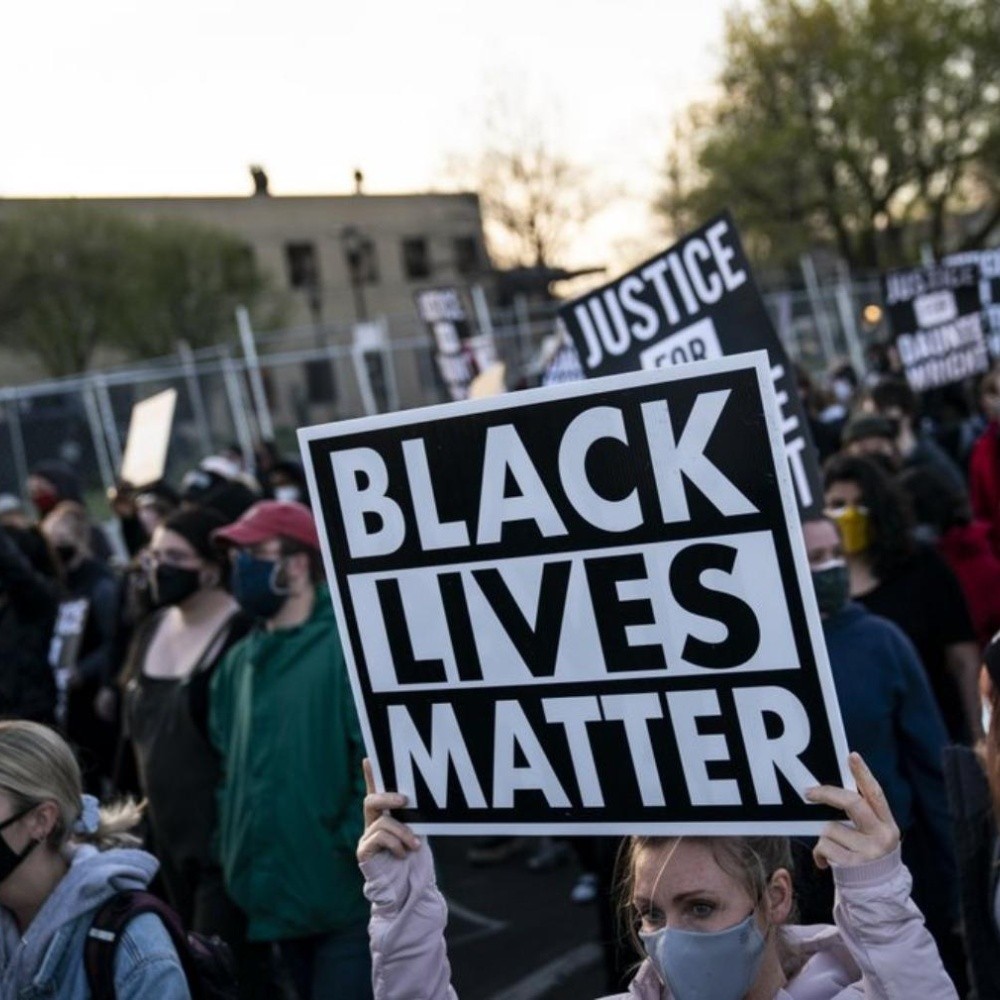 Estallan las protestas en Oakland por la muerte del Daunte Wright