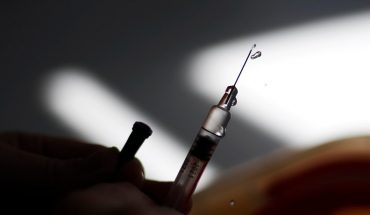 Ministro Paris dijo que al comparar con primera etapa “hay una disminución en la velocidad de vacunación”