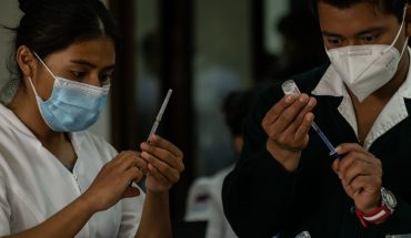 NL anuncia vacunación para personal educativo; se aplicará a 120 mil
