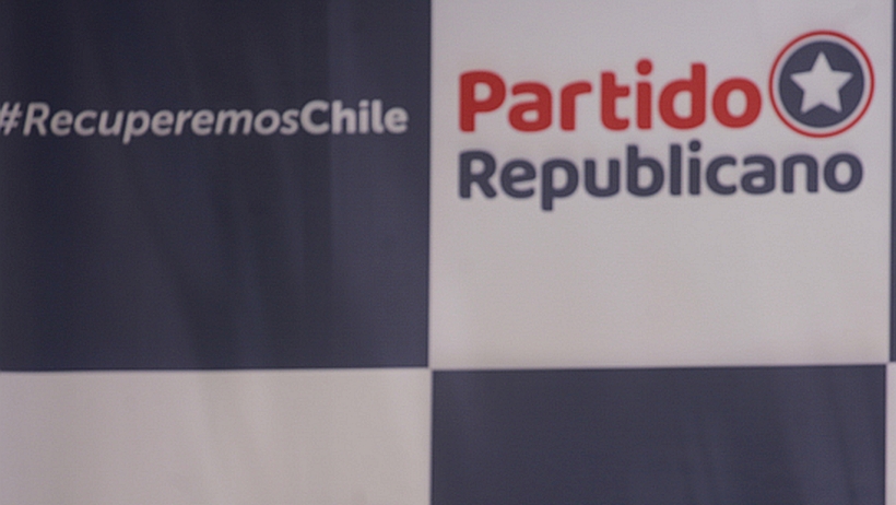 Partido Republicano por decisión de Piñera de promulgar tercer retiro: "Ha renunciado indeclinablemente al ejercicio del poder"