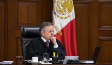 translated from Spanish: Judge admitted amparo against extension of Arturo Zaldívar’s mandate in Court
