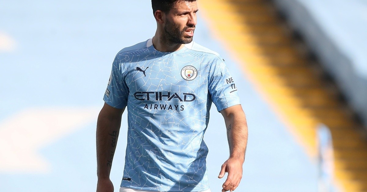 Se filtró la camiseta de Manchester City para la despedida de Sergio Agüero