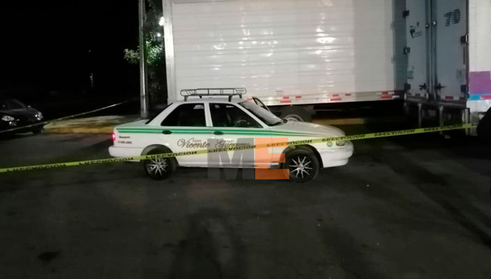 Taxista es baleado en intento de robo en Uruapan, Michoacán