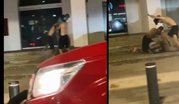Video. Dos jóvenes golpean a un hombre en Mazatlán