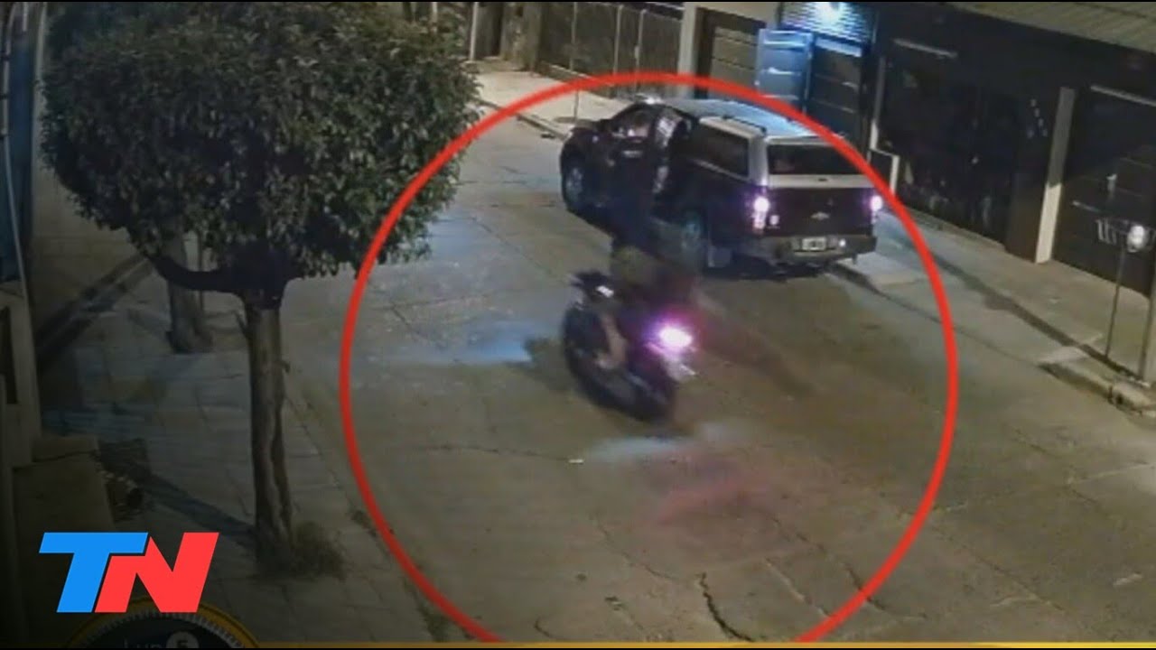 Otro asalto de motochorros en San Justo: lo apuntaron con el arma y le robaron la camioneta