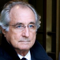Bernie Madoff, responsible for Wall Street's biggest fraud, dies at age 82 in jail