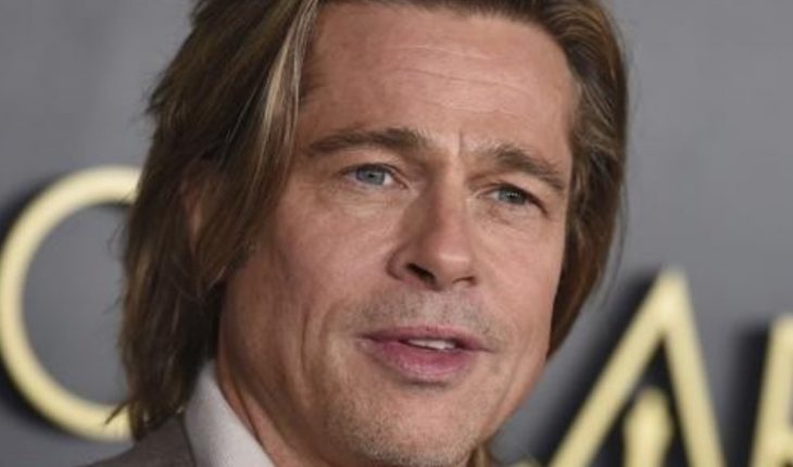 translated from Spanish: Brad Pitt in wheelchair: concerns the actor’s physical and mood health