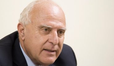 translated from Spanish: Miguel Lifschitz remains “stable” and interned in intensive care