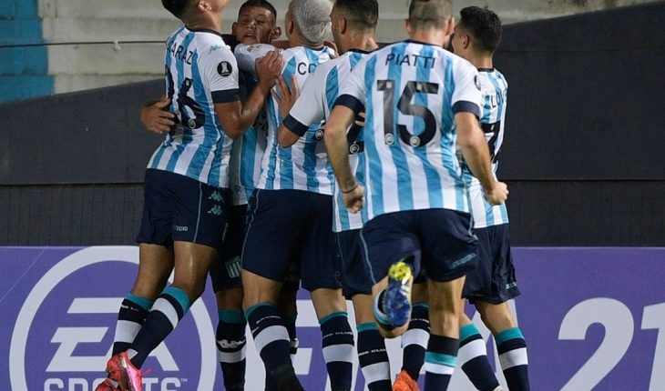 translated from Spanish: Racing suffered and with one less defeated Sporting Cristal 2–1