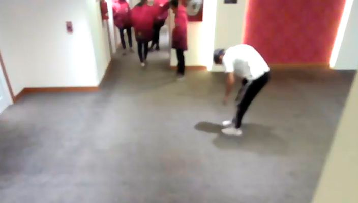 Religious school students beat a classmate from a second floor in Argentina