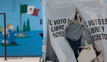 translated from Spanish: They start the biggest elections; this is played AMLO and its project