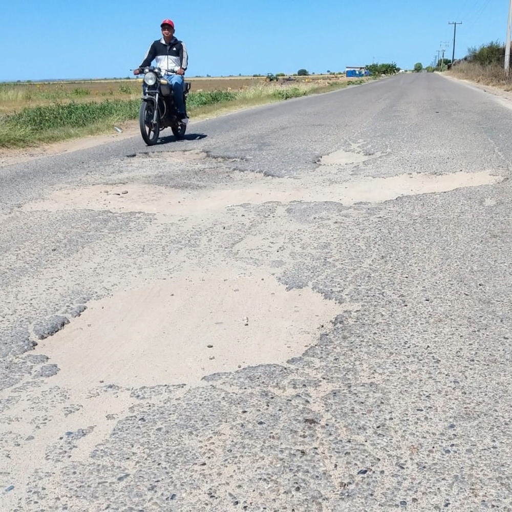 Carretera a Bacorehuis en Ahome está gravemente deteriorada