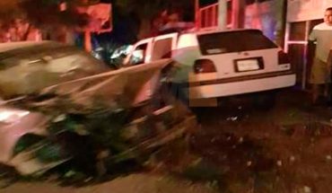 Choque de moto y auto deja como saldo tres muertos en Tuxpan, Michoacán