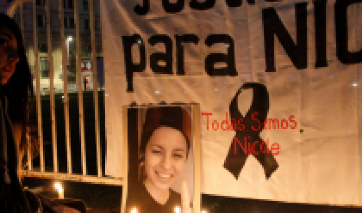 Lesbocidio de Nicole Saavedra: convocan a organizaciones feministas a firmar declaración para exigir la transmisión en vivo de la audiencia en contra de Víctor Pulgar