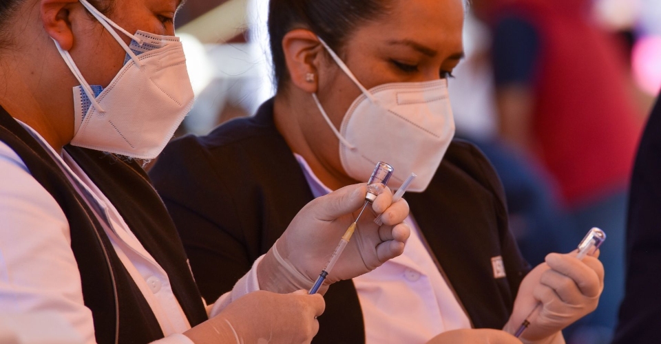 Llegan segundas dosis de vacuna COVID a Jalisco con dos semanas de retraso
