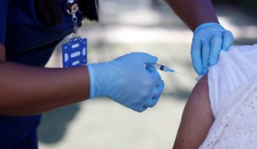 Minsal: Contar con las dos dosis de la vacuna contra el Covid reduce casi 5 veces las posibilidades de ingresar a una UCI