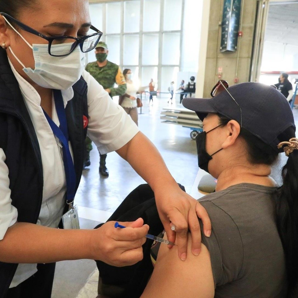 Reporta SEP vacunación de más de un millón de maestros