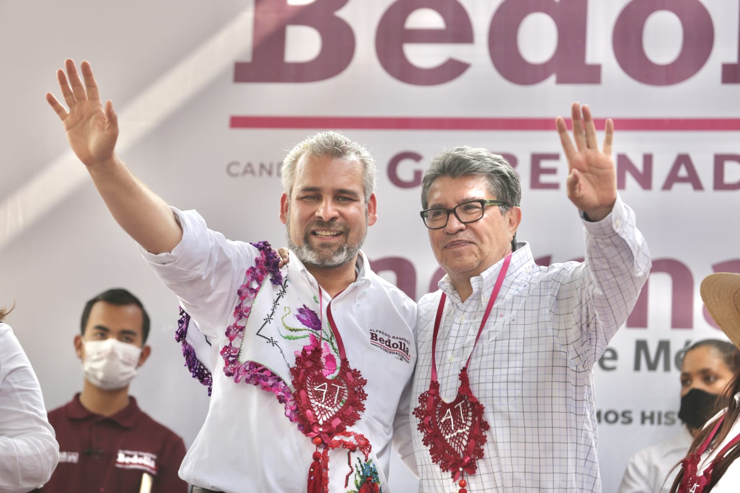 Ricardo Monreal acompaña a Alfredo Bedolla “en Michoacán soplan vientos de esperanza”