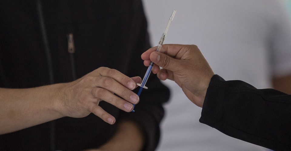 Salud registra 460 muertes más por COVID; van 17 millones de vacunas