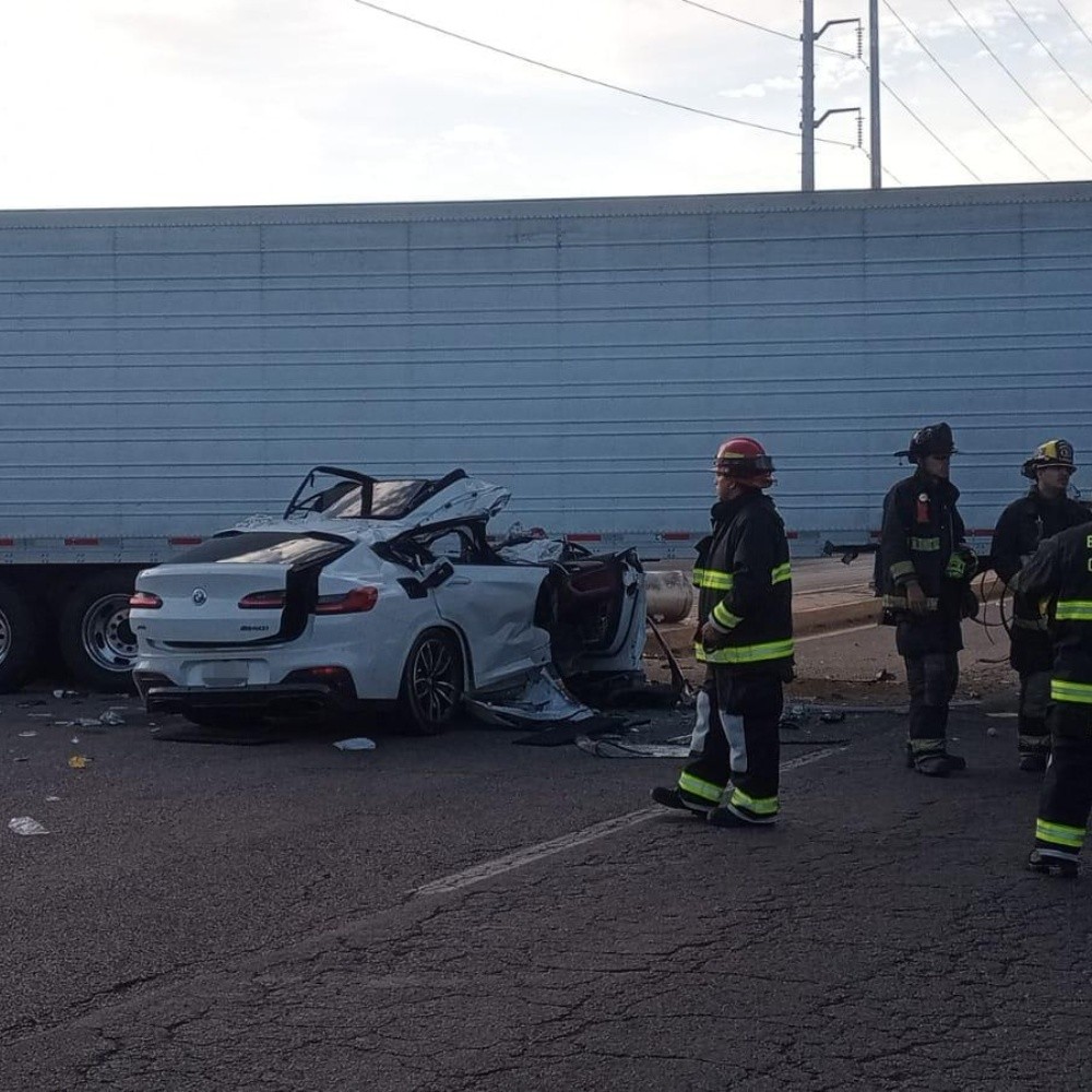 Una joven muere tras chocar en BMW en La Presita, Culiacán