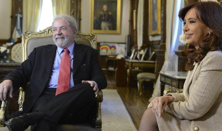translated from Spanish: Cristina Kirchner and Lula share a virtual event this afternoon
