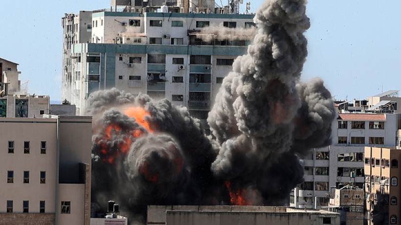 Israel bombs another tower in Gaza, headquarters of AP news agency and Al Jazeera