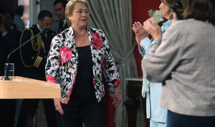 translated from Spanish: Michelle Bachelet recalled sexist situations throughout her political career
