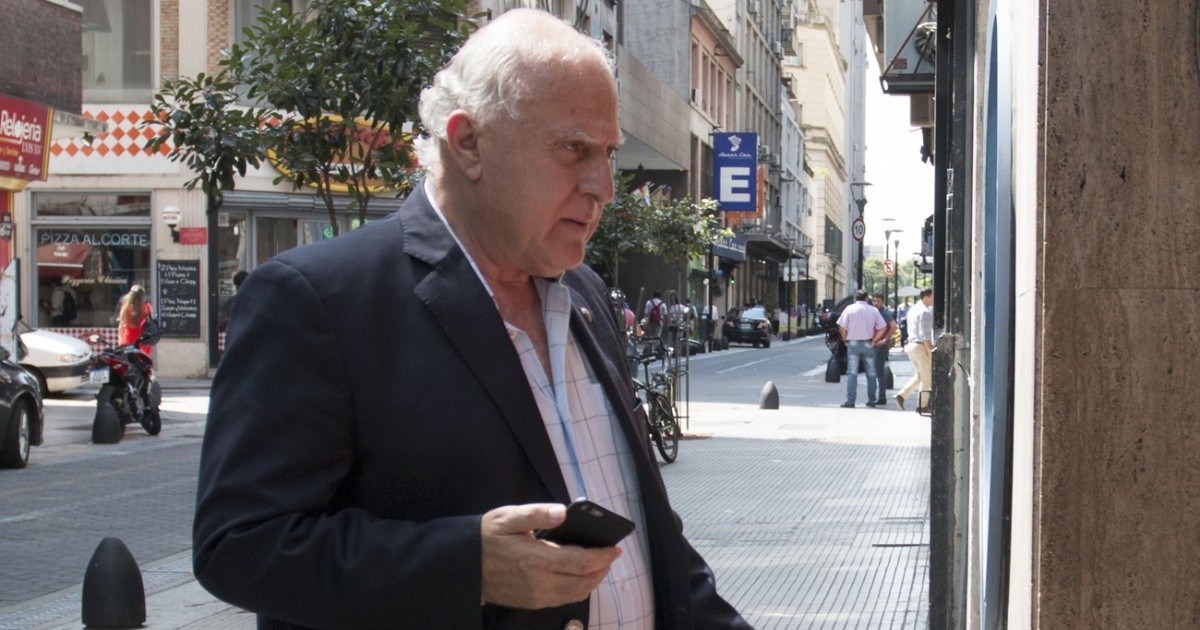 Miguel Lifschitz showed a new "clinical breakage" in his critical picture