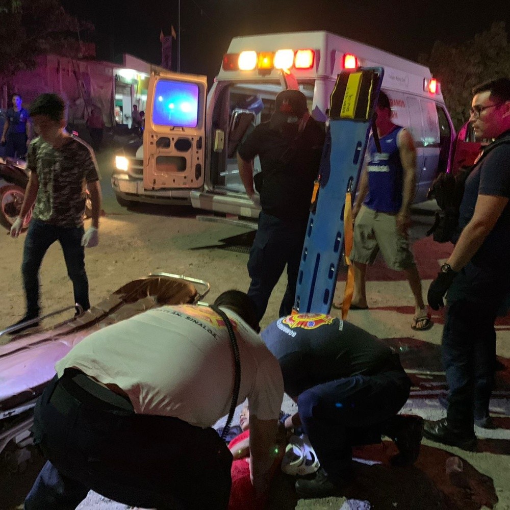 Moto runs over 11-year-old girl in Mazatlan and is seriously injured