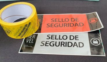 translated from Spanish: Security seal and suspension act: Servel explained how votes will be protected overnight