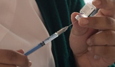 translated from Spanish: Vaccination for educational staff at CDMX begins on May 18