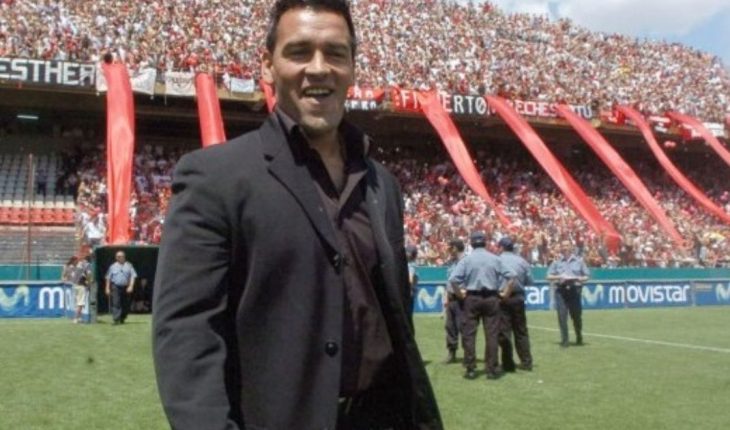 Con la salida de Burgos, Newell’s presentó a Fernando Gamboa