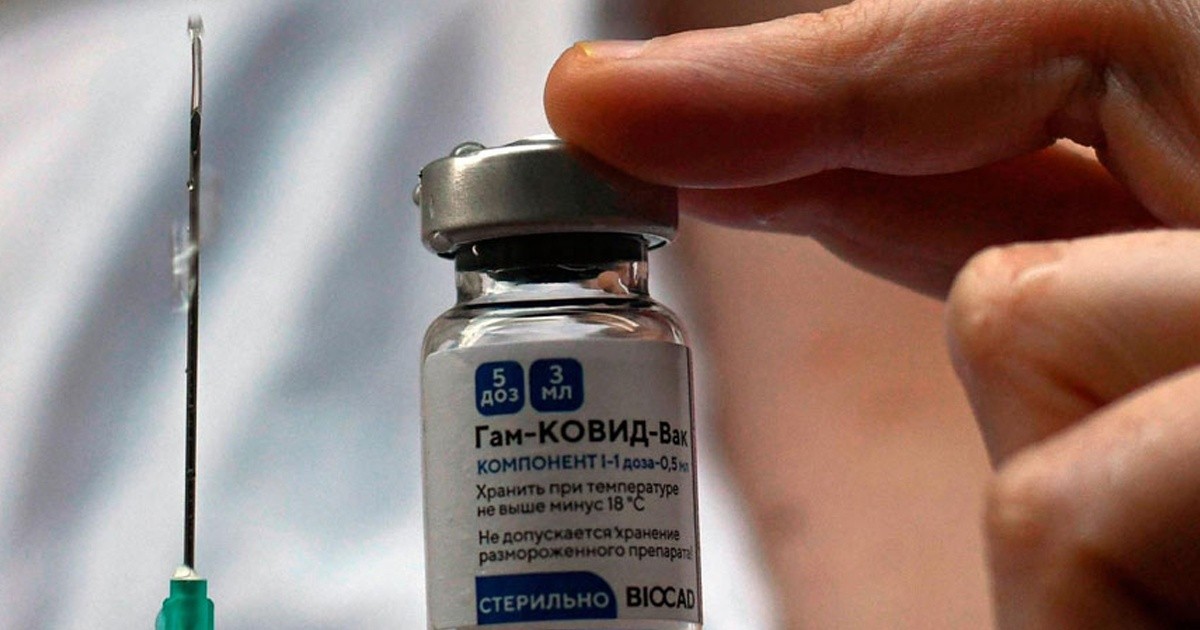 Creador de la Sputnik V asegura que la vacuna protege contra todas las variantes del Covid-19