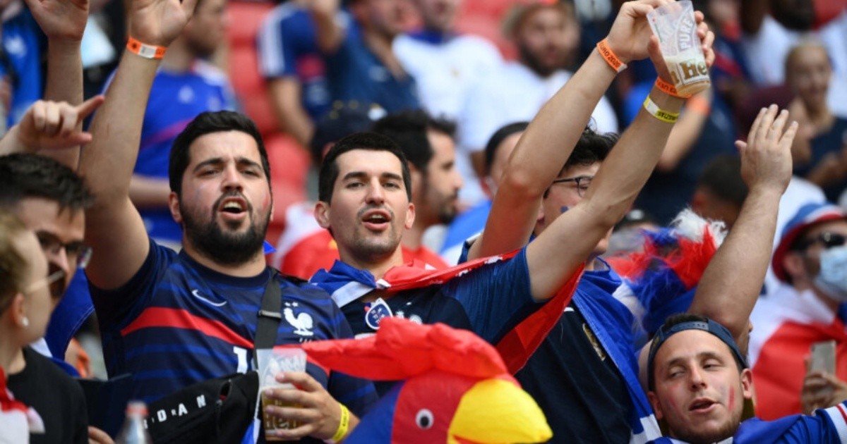 Eurocopa: hinchas franceses confundieron Budapest con Bucarest