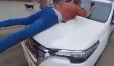 Formosa: ministro arrastró a un hombre sobre su auto durante una manifestación