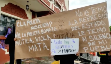 Médicos protestan en Pachuca por muerte de doctora detenida por policías