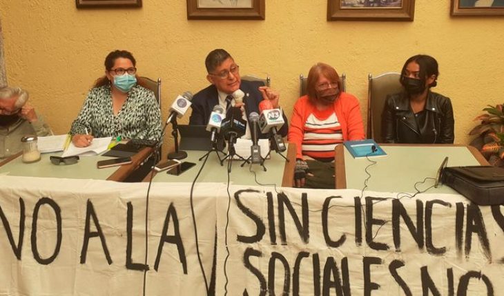 Nicolaitas rechazan acusan de lesiva Reforma al Bachillerato Nicolaita