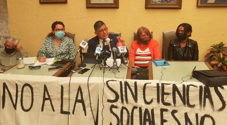 Nicolaitas rechazan acusan de lesiva Reforma al Bachillerato Nicolaita