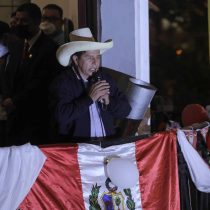 Pedro Castillo se mantiene adelante en elecciones de Perú con el 96,5% de votos contabilizados