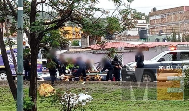 Policía de Morelia auxilia a hombre atropellado en el periférico