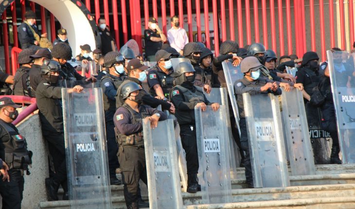 Policía poblana toma instalaciones de la UDLAP por orden judicial