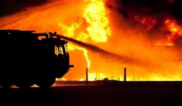 Por incendio en Ciudad Juárez desalojan a familias