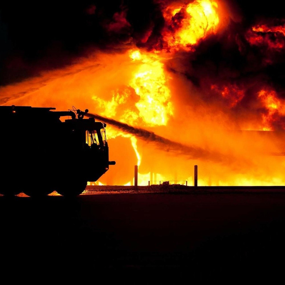 Por incendio en Ciudad Juárez desalojan a familias