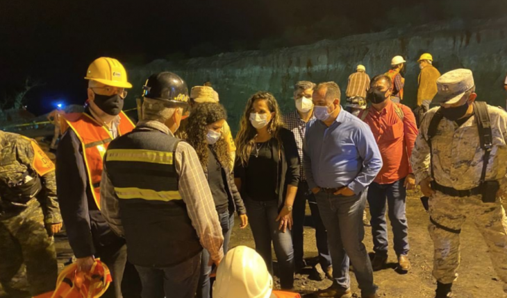 Rescatan a primer minero sin vida tras el derrumbe en Coahuila